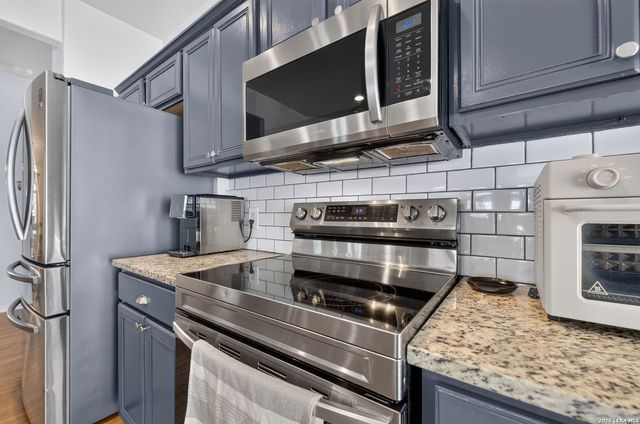 26030 STARLING HL, San Antonio, TX 78260