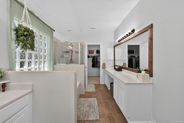 26030 STARLING HL, San Antonio, TX 78260