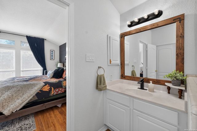 26030 STARLING HL, San Antonio, TX 78260