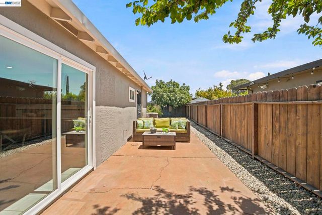 54 LAKEVIEW DRIVE, Bay Point, CA 94565