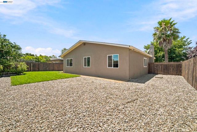 54 LAKEVIEW DRIVE, Bay Point, CA 94565