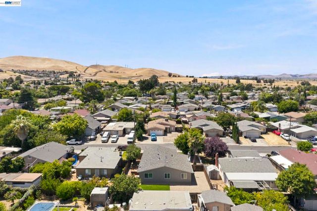 54 LAKEVIEW DRIVE, Bay Point, CA 94565