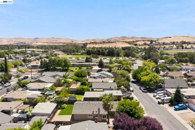 54 LAKEVIEW DRIVE, Bay Point, CA 94565