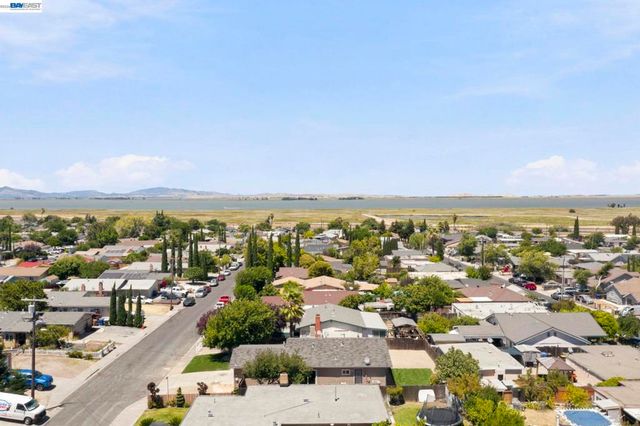 54 LAKEVIEW DRIVE, Bay Point, CA 94565
