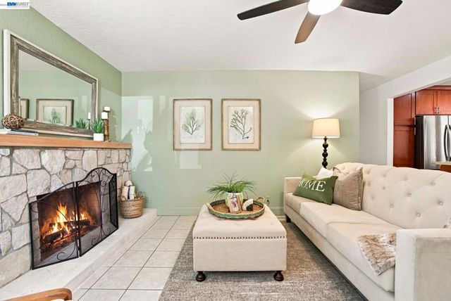 54 LAKEVIEW DRIVE, Bay Point, CA 94565