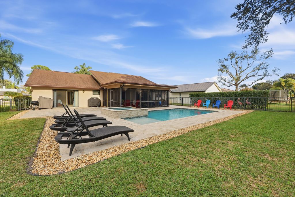 6750 Eastpointe Pines St Street, Palm Beach Gardens, FL 33418