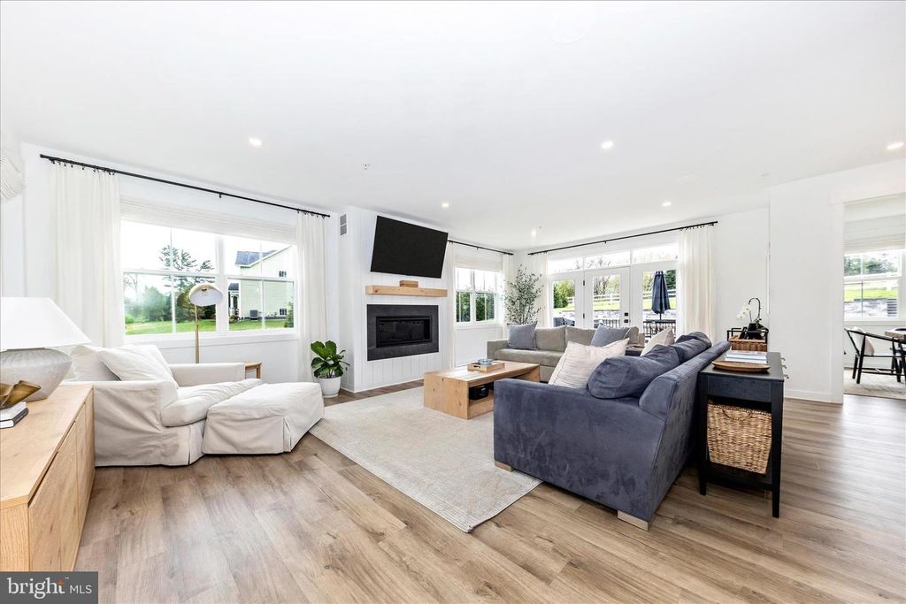 Image 3 of property listing at 14105 PEDDICORD RD, Mount Airy, MD 21771