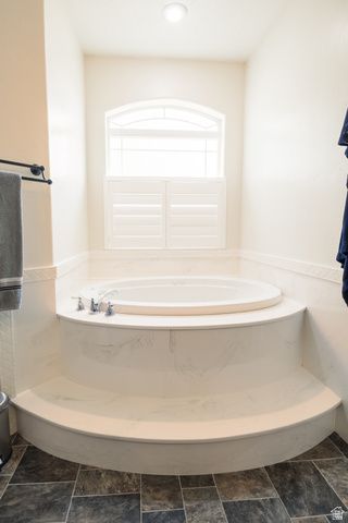 54 S IVIE MNR, Roosevelt, UT 84066