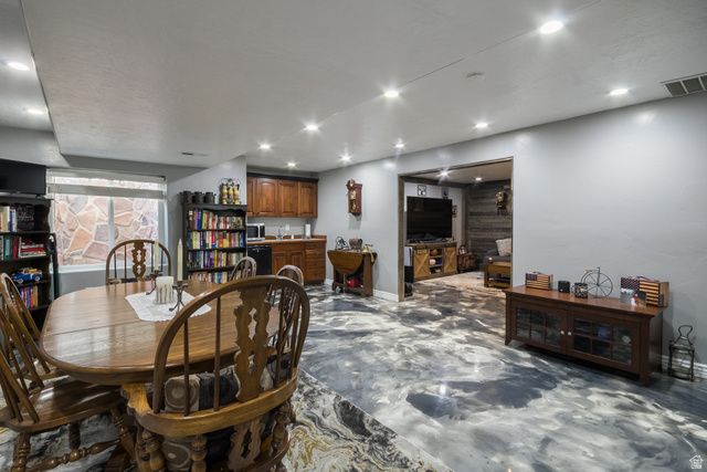 54 S IVIE MNR, Roosevelt, UT 84066