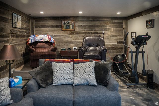 54 S IVIE MNR, Roosevelt, UT 84066