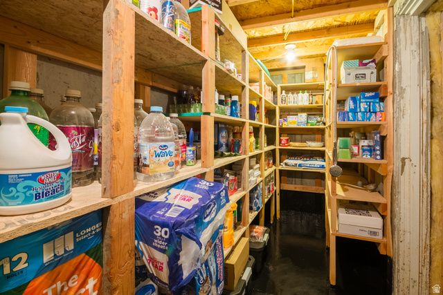 54 S IVIE MNR, Roosevelt, UT 84066