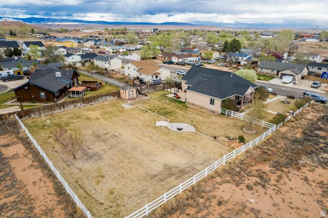 54 S IVIE MNR, Roosevelt, UT 84066