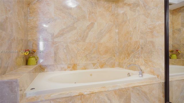 5757 Collins Ave 1505, Miami Beach, FL 33140