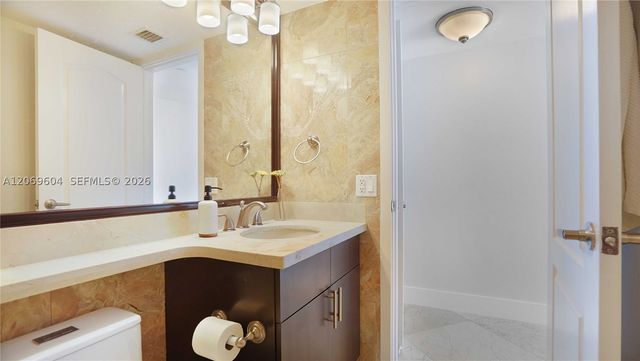 5757 Collins Ave 1505, Miami Beach, FL 33140