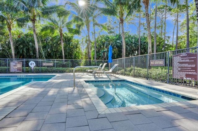 5716 Sandbirch Way, Lake Worth, FL 33463