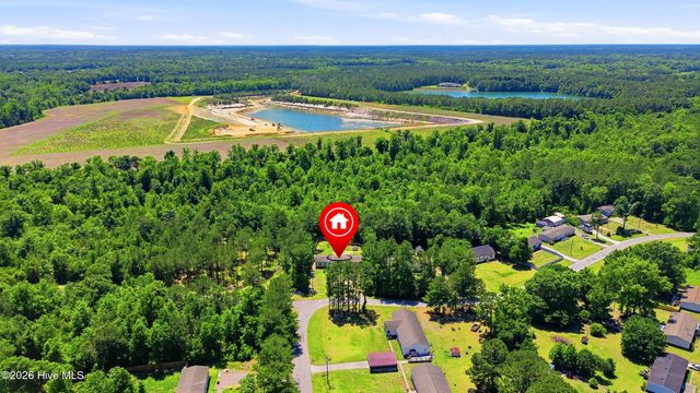 214 Ola Belle Road, Burgaw, NC 28425