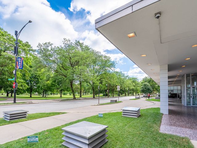 1555 N Dearborn Parkway 15B, Chicago, IL 60610