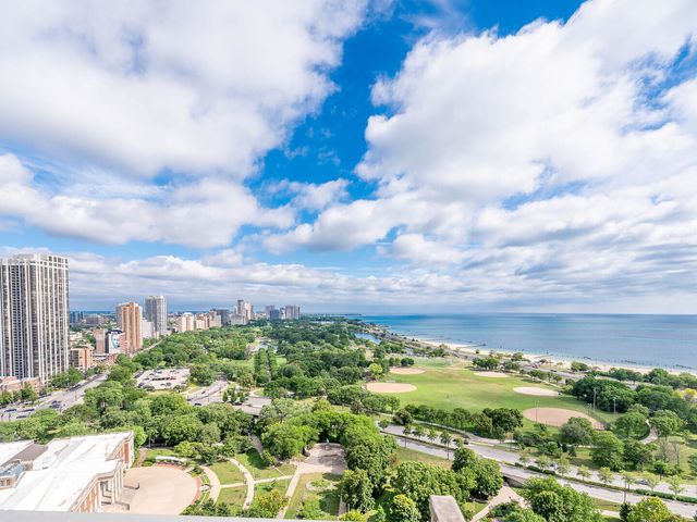 1555 N Dearborn Parkway 15B, Chicago, IL 60610