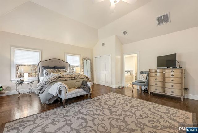 500 Blue Hill Terrace, Franklin Lakes, NJ 07417