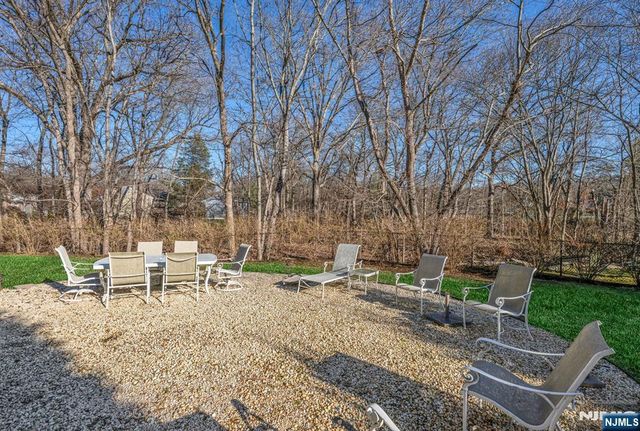 500 Blue Hill Terrace, Franklin Lakes, NJ 07417