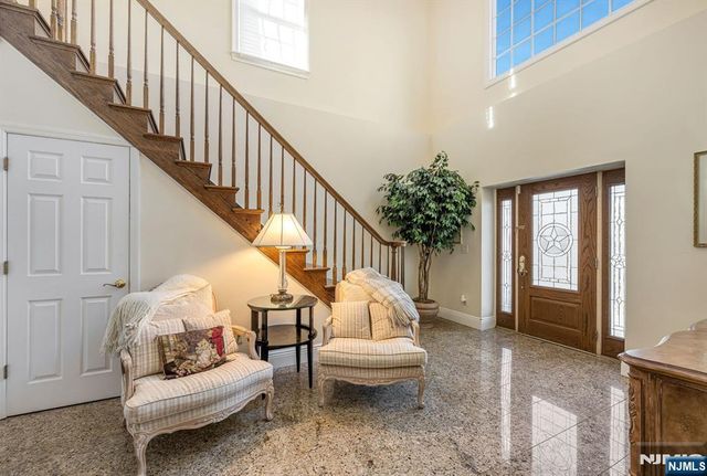 500 Blue Hill Terrace, Franklin Lakes, NJ 07417