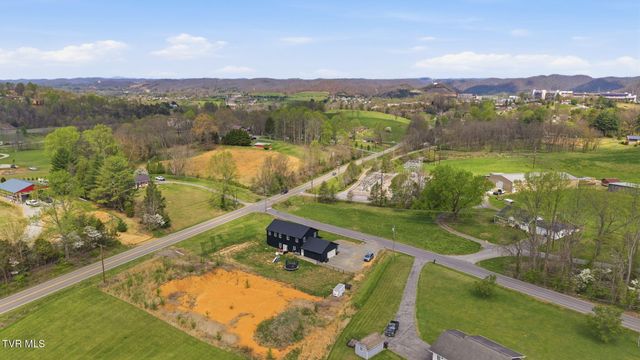 110 Sells Road, Bluff City, TN 37618