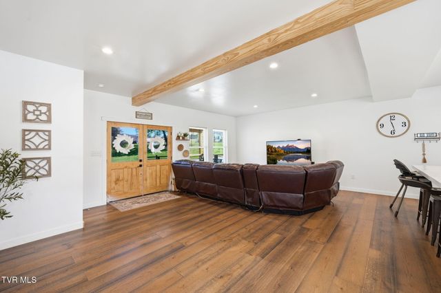 110 Sells Road, Bluff City, TN 37618