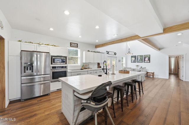 110 Sells Road, Bluff City, TN 37618