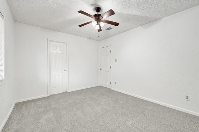 622 N 13th Street, La Porte, TX 77571