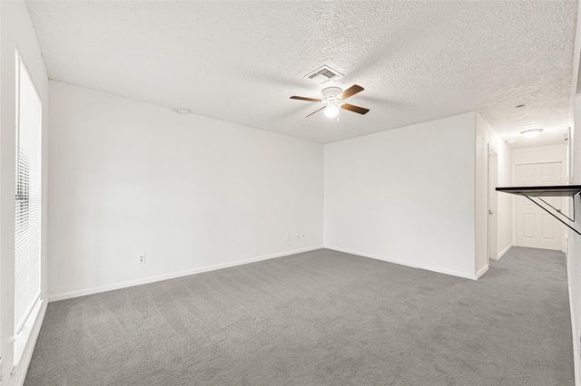 622 N 13th Street, La Porte, TX 77571