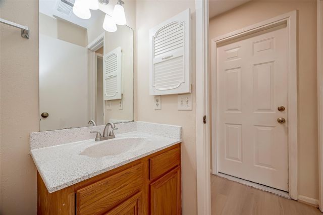 3022 Sam Houston Drive, Sugar Land, TX 77479