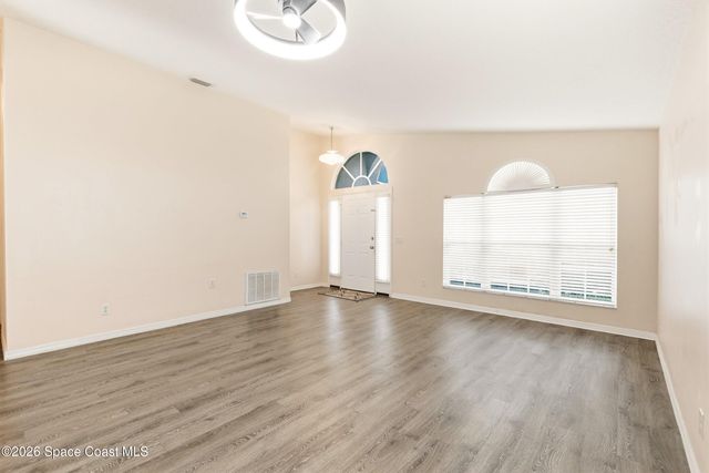 1172 Pine Creek Circle NE, Palm Bay, FL 32905