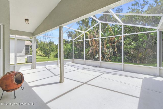 1172 Pine Creek Circle NE, Palm Bay, FL 32905