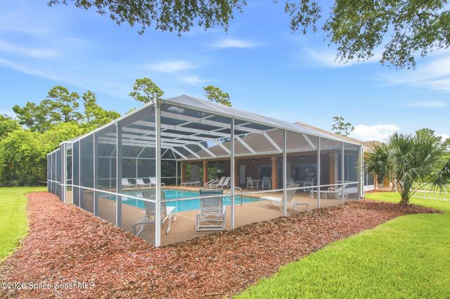 1172 Pine Creek Circle NE, Palm Bay, FL 32905