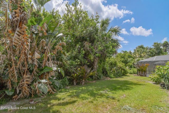 1172 Pine Creek Circle NE, Palm Bay, FL 32905
