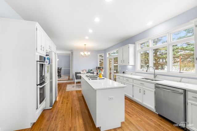 39W796 Dairyherd Lane, St. Charles, IL 60175