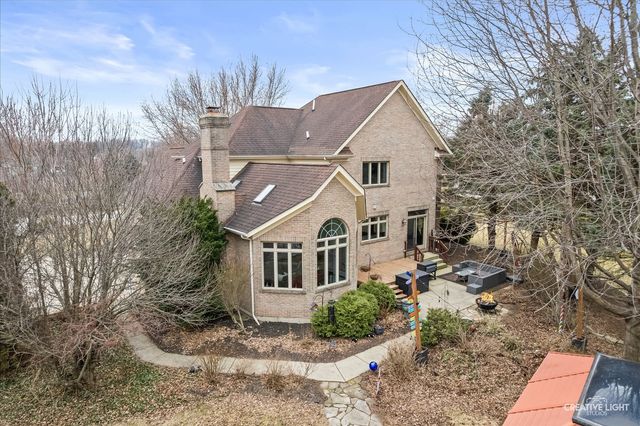 39W796 Dairyherd Lane, St. Charles, IL 60175