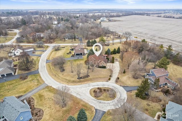 39W796 Dairyherd Lane, St. Charles, IL 60175