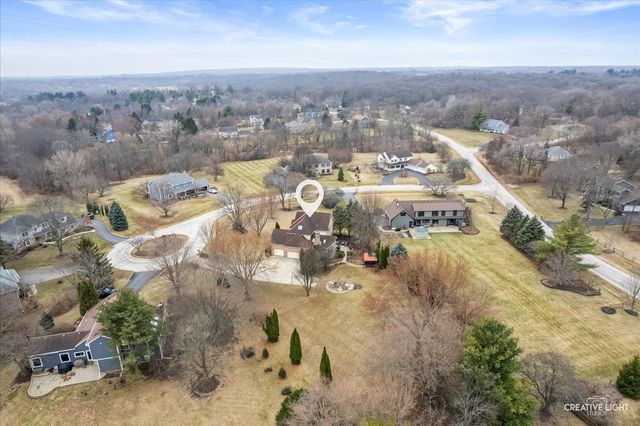 39W796 Dairyherd Lane, St. Charles, IL 60175