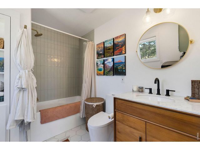 127 Mount Sniktau Ct, Livermore, CO 80536