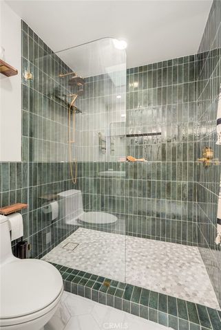 1675 Lucile, Los Angeles, CA 90026