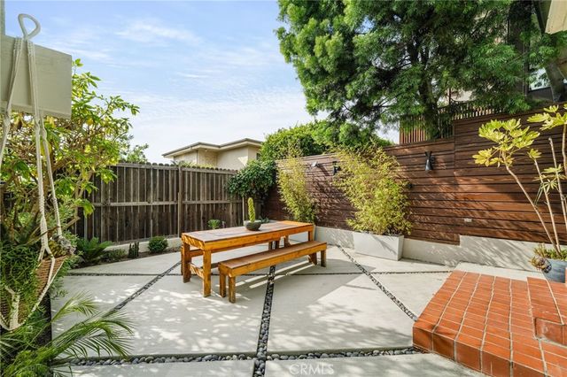 1675 Lucile, Los Angeles, CA 90026