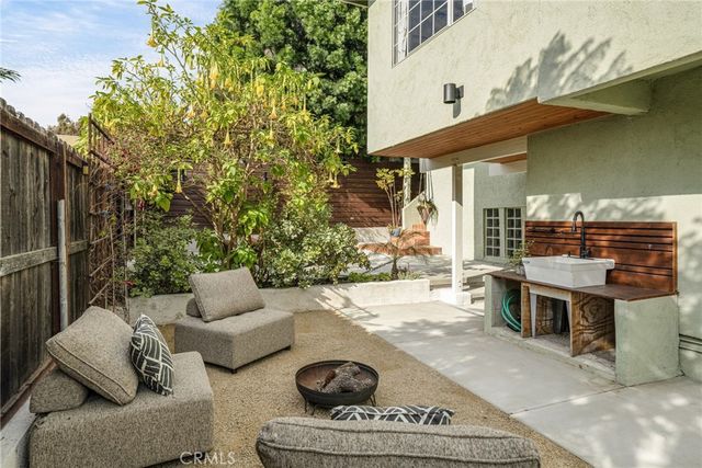 1675 Lucile, Los Angeles, CA 90026