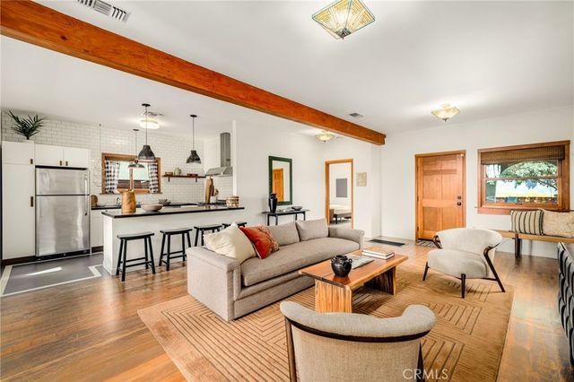 1675 Lucile, Los Angeles, CA 90026