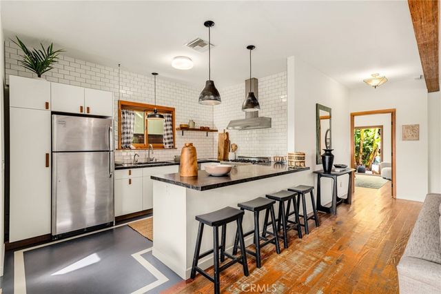 1675 Lucile, Los Angeles, CA 90026