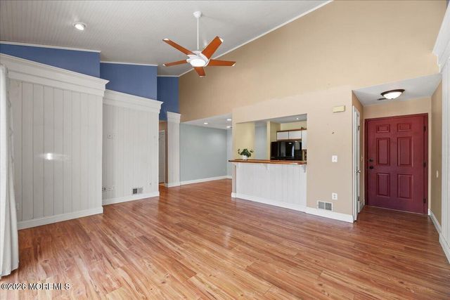 4 Gait Court, Tinton Falls, NJ 07753