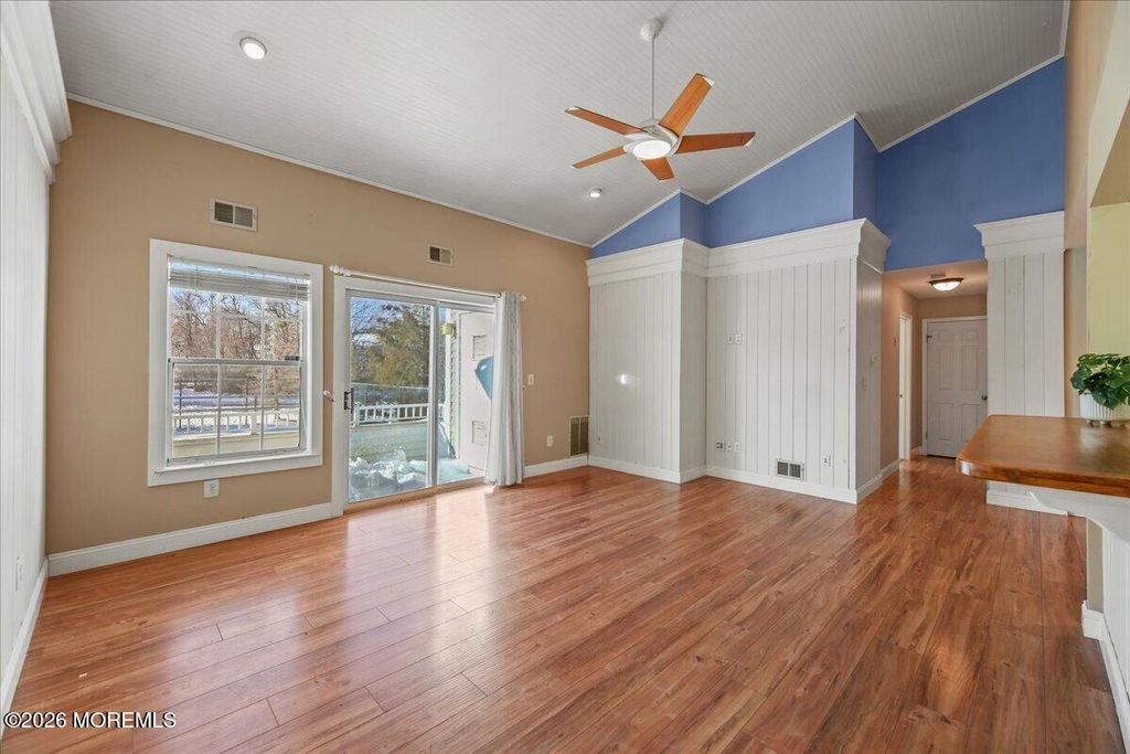 4 Gait Court, Tinton Falls, NJ 07753