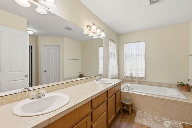18205 113th Avenue E, Puyallup, WA 98374