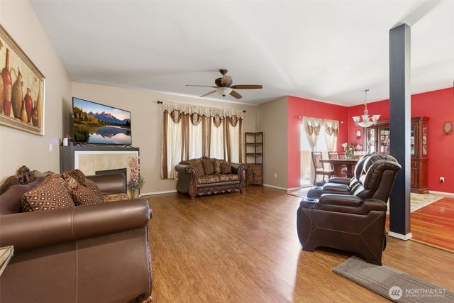 18205 113th Avenue E, Puyallup, WA 98374