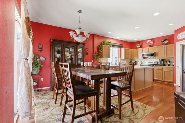 18205 113th Avenue E, Puyallup, WA 98374